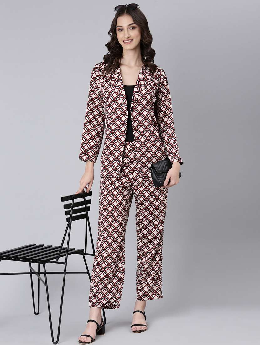 beige printed bottom and coat co-ord set - 20382946 - Standard Image - 4