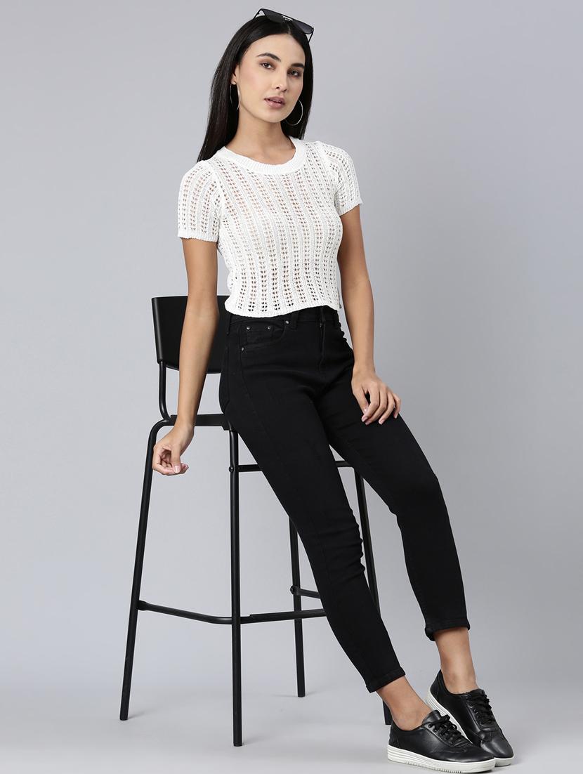 white self design crop top - 20383139 - Standard Image - 4