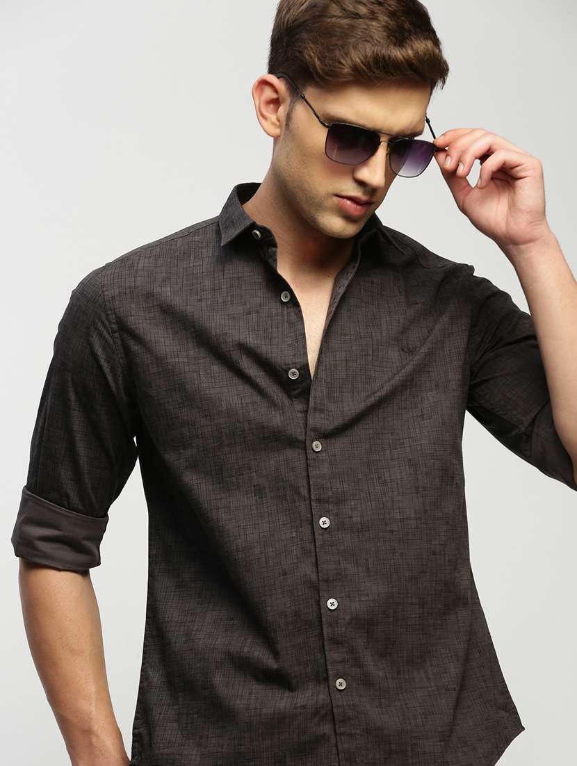 men charcoal self designed cotton blend casual shirt - 20383989 -  Standard Image - 4