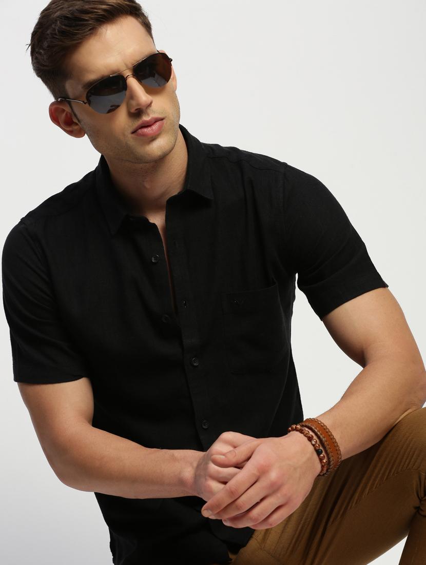 men black solid short sleeves cotton blend casual shirt - 20383997 - Standard Image - 4