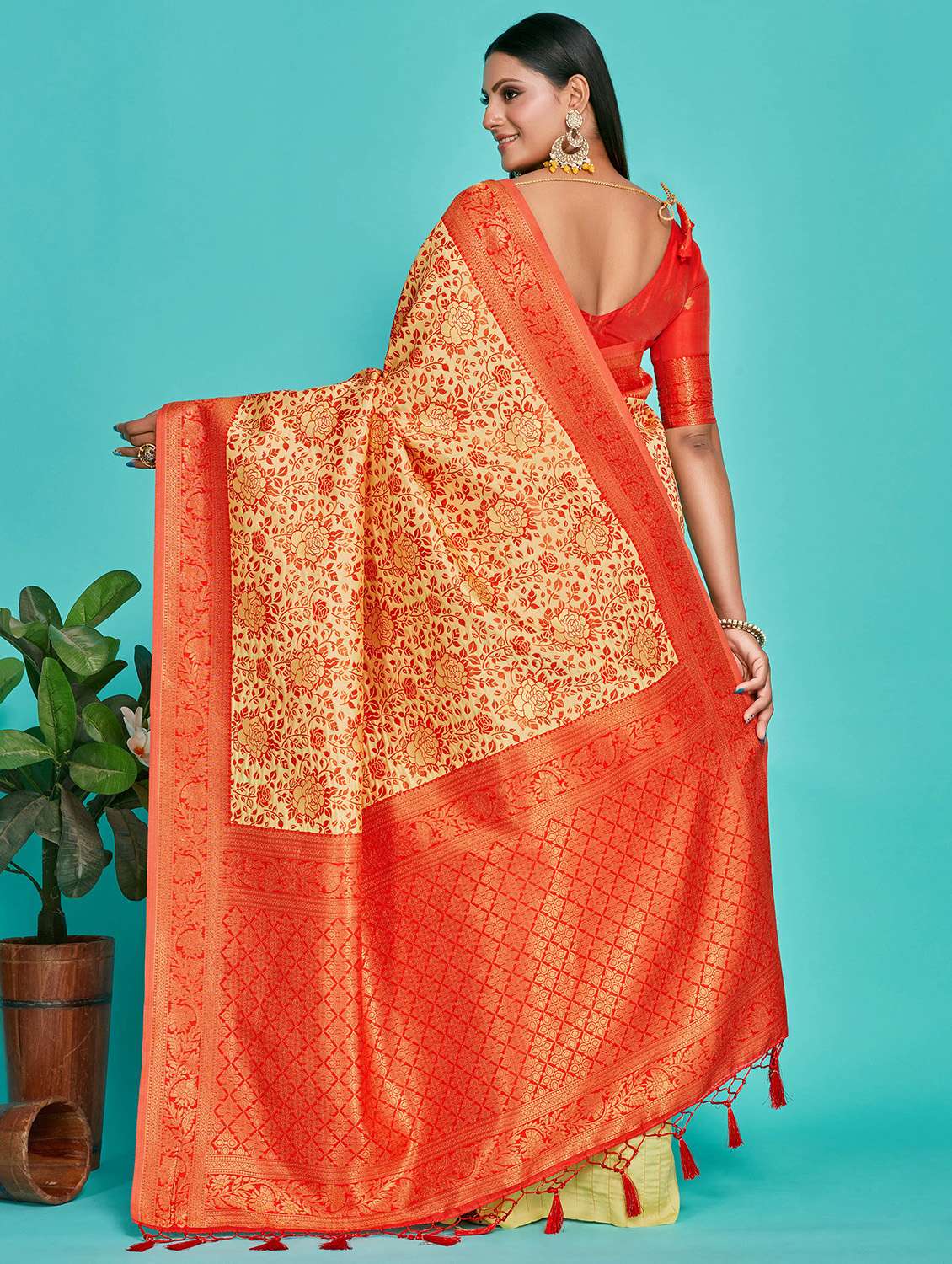 women's banarasi saree with blouse - 20384213 -  Standard Image - 1