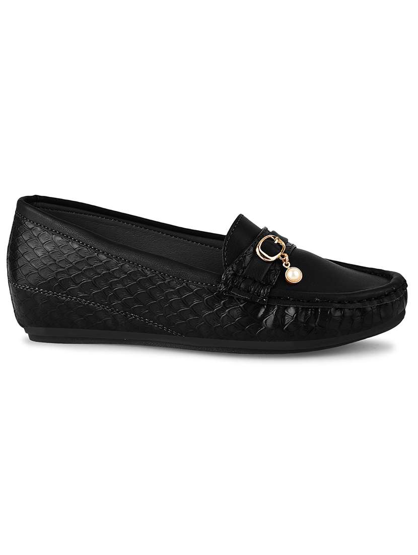women slip on loafer - 20387251 -  Standard Image - 1