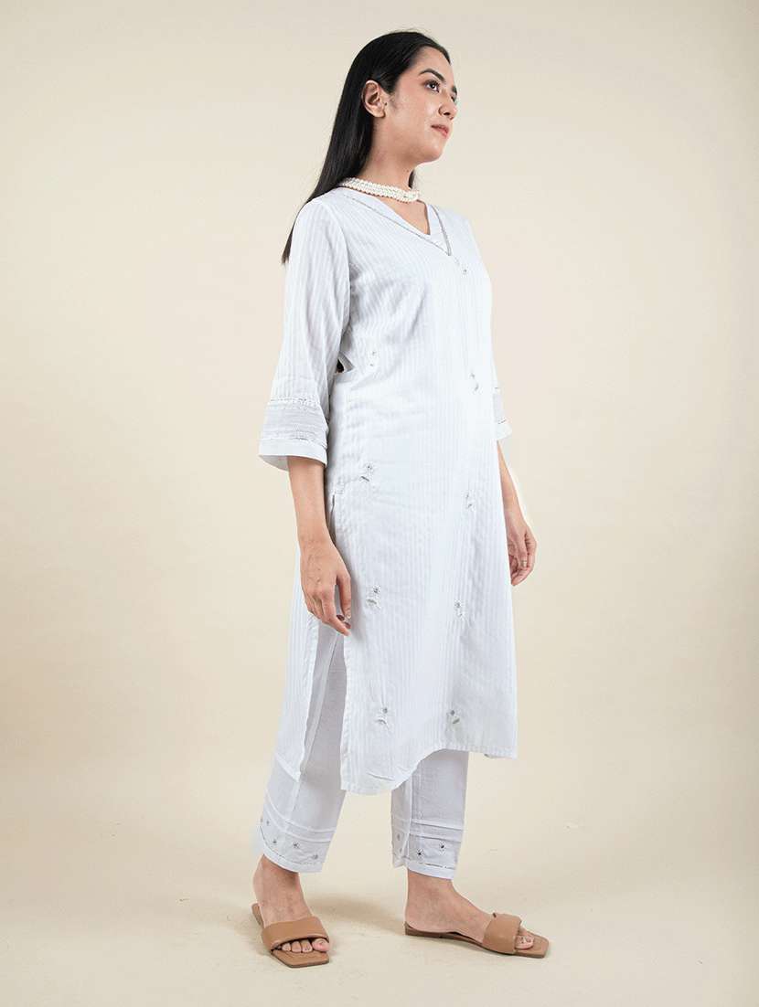 women white v-neck kurta pant set - 20388853 -  Standard Image - 1