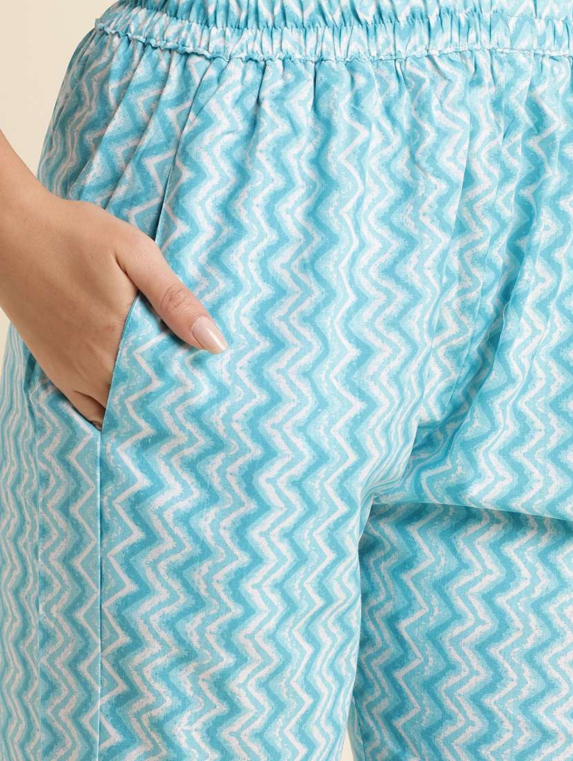 women light blue notch neck kurta pant set - 20388940 - Standard Image - 4