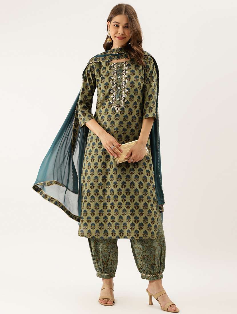 women three quarter sleeve kurta salwar with dupatta set