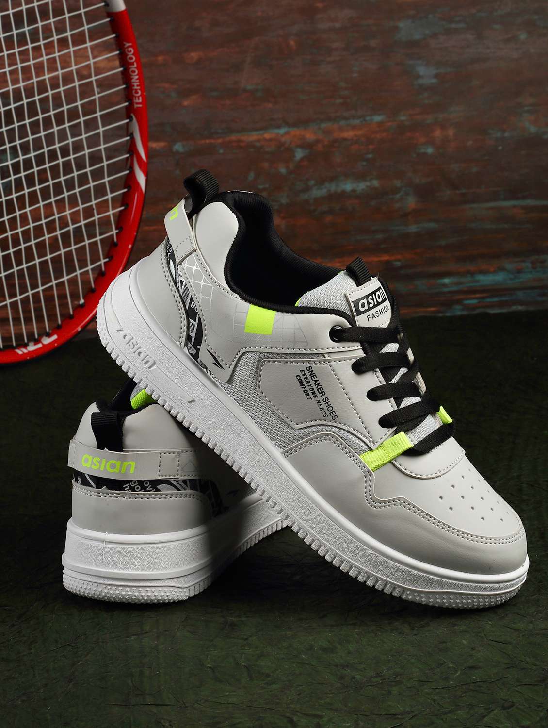 men solid lace up sneaker