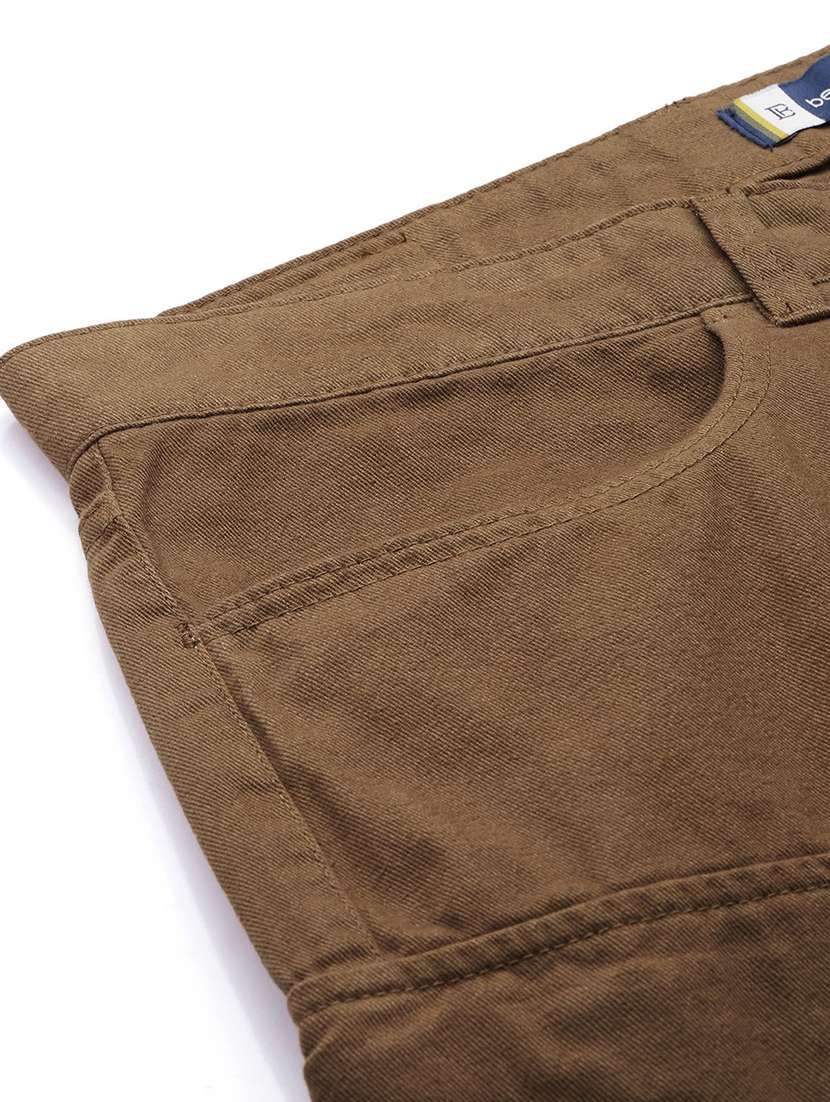 men solid brown cotton cargos casual trouser - 20397353 -  Standard Image - 4