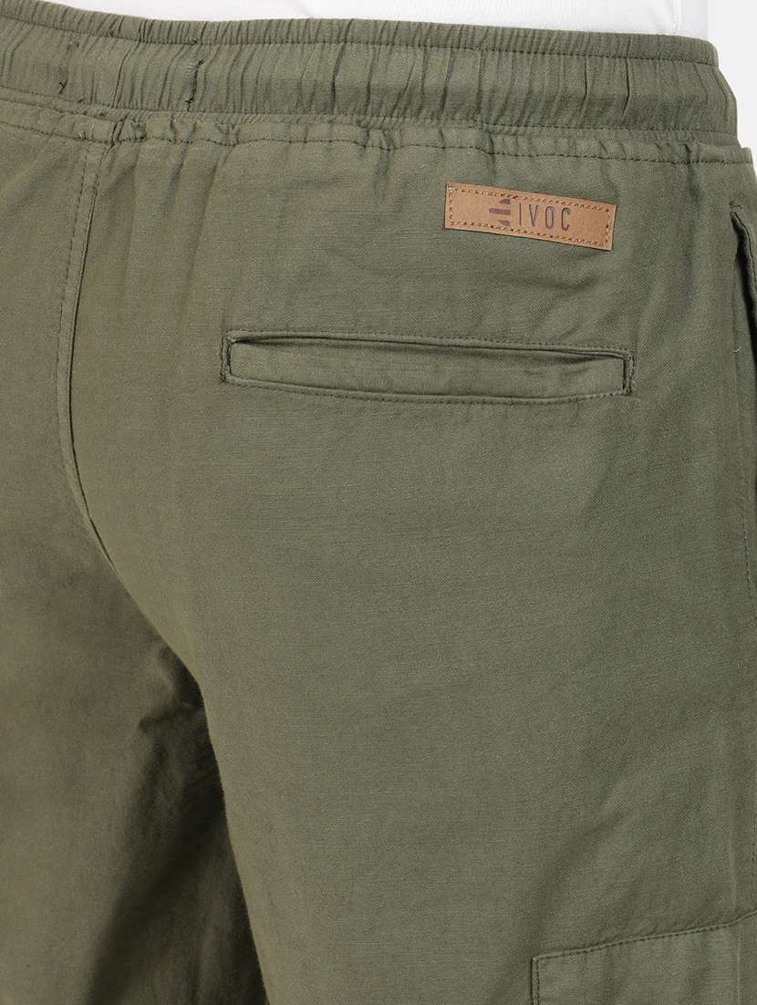 men mid rise solid cargos casual trouser - 20397355 -  Standard Image - 4