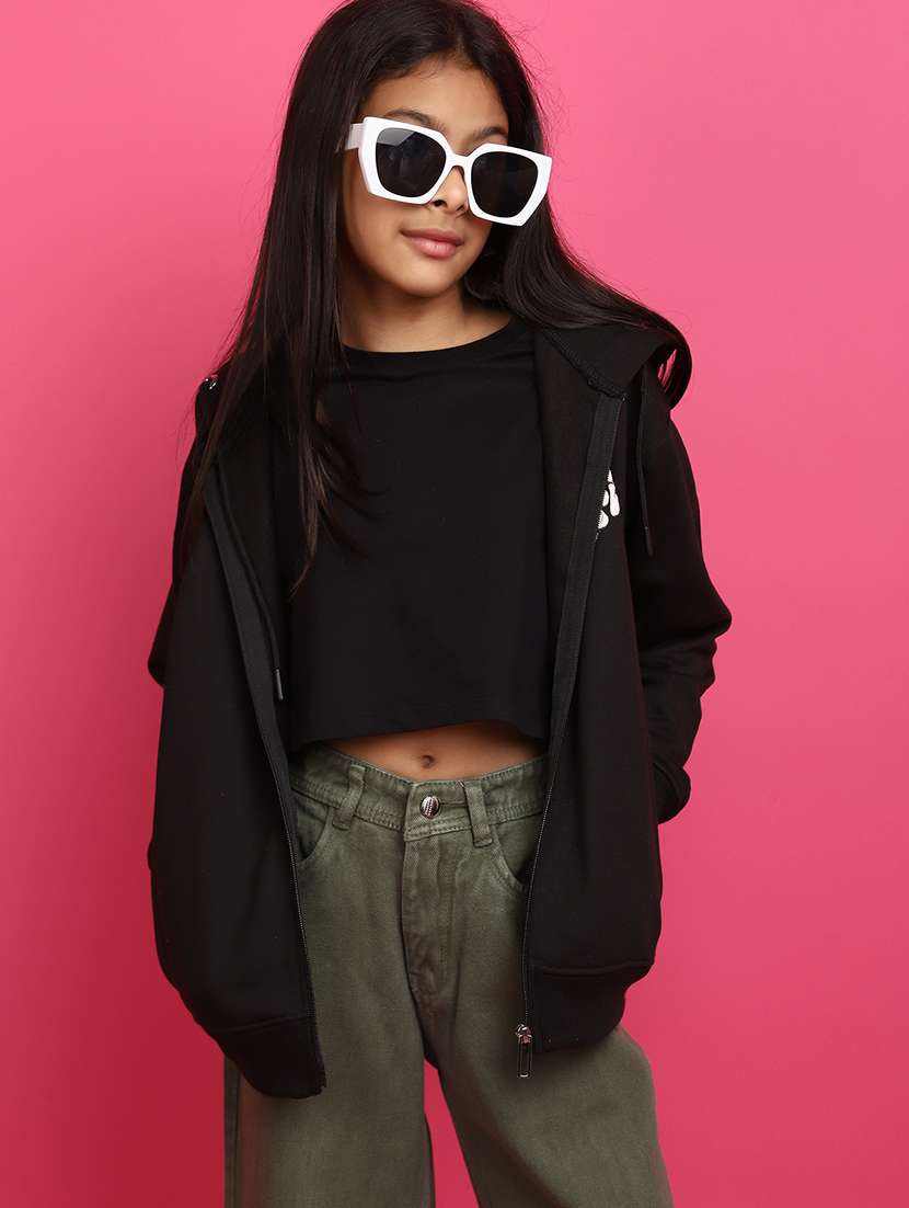 black acrylic chest print sweatshirt - 20401261 -  Standard Image - 1