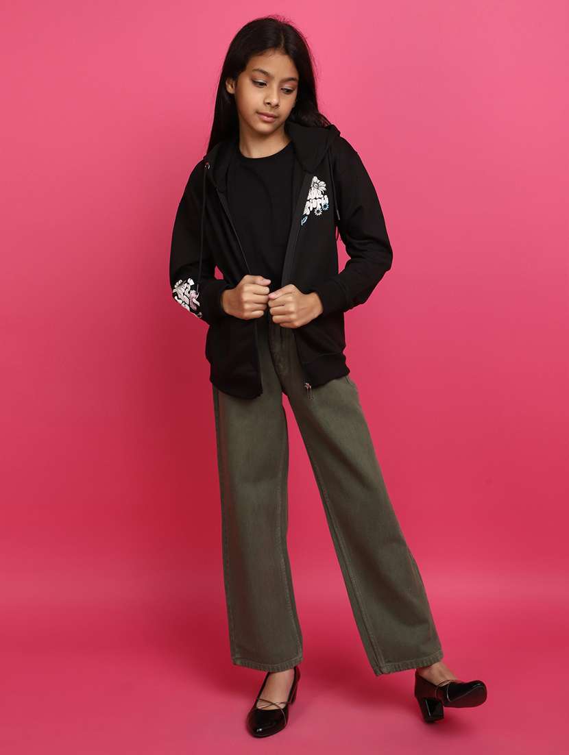 black acrylic chest print sweatshirt - 20401261 -  Standard Image - 4