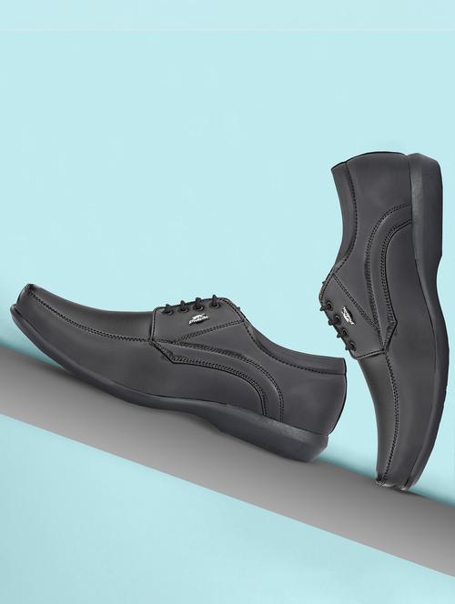 men solid black lace-up derby - 20404226 - Standard Image - 0
