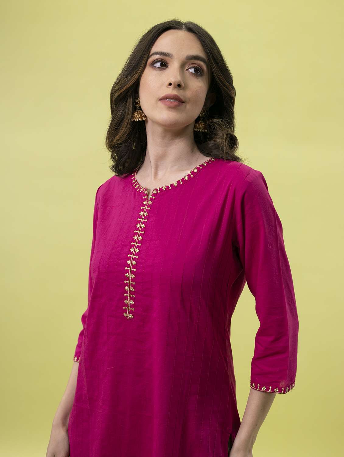 women pink notch neck straight kurta - 20404831 -  Standard Image - 4