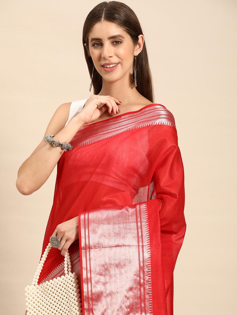 women's self design red colored saree with blouse - 20406150 - Standard Image - 4