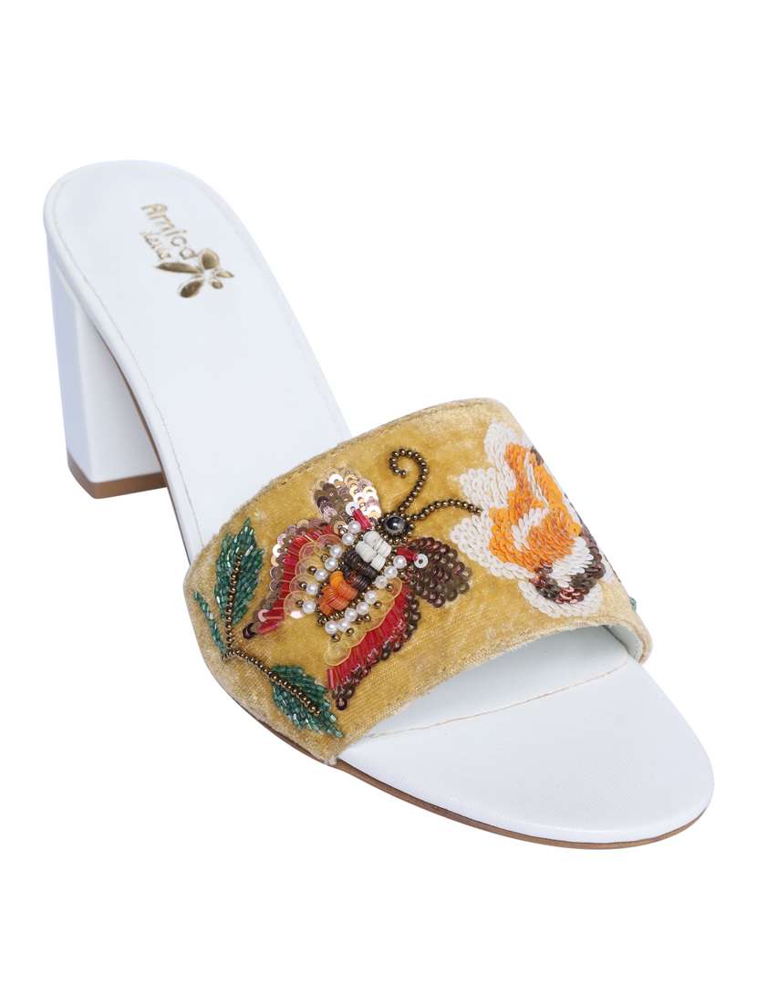 women embellished ethnic sandals - 20406750 - Zoom Image - 0