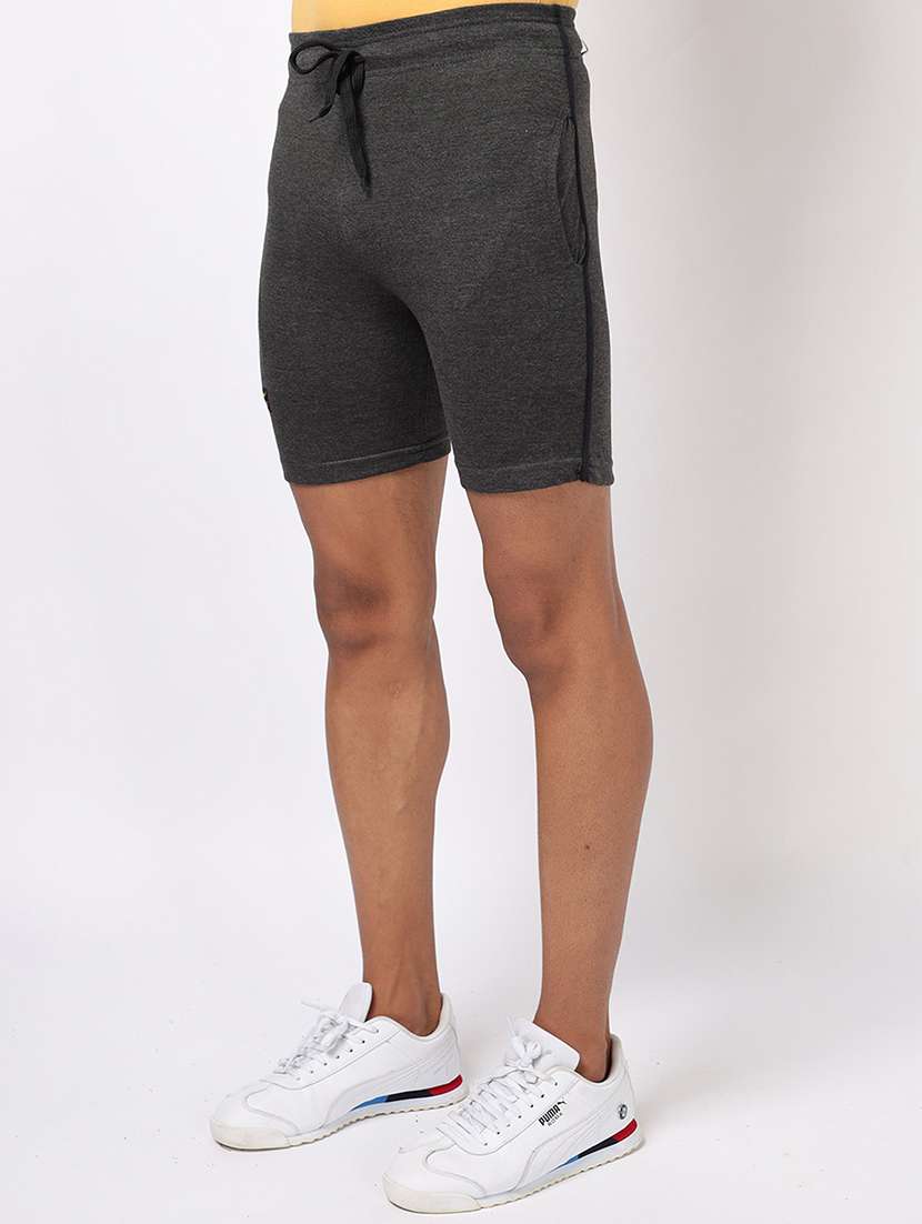 men mid rise solid shorts - 20410157 -  Standard Image - 1