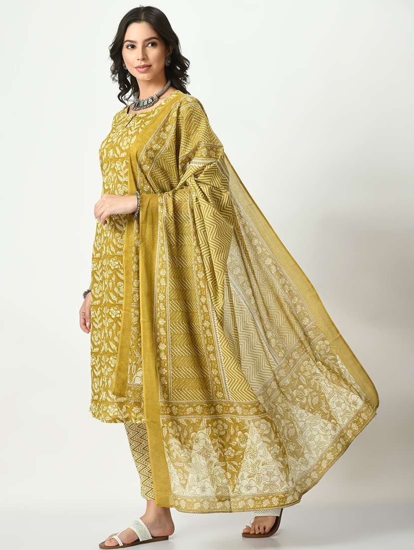 floral printed suit set - 20410453 -  Standard Image - 1