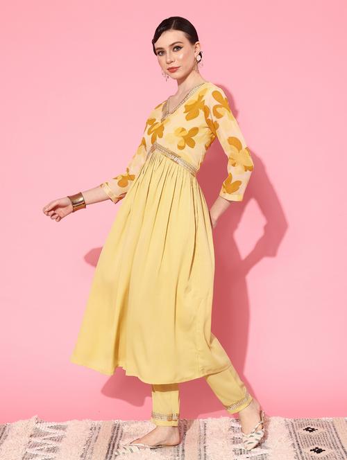 women yellow v neck kurta pant set - 20412734 -  Standard Image - 0