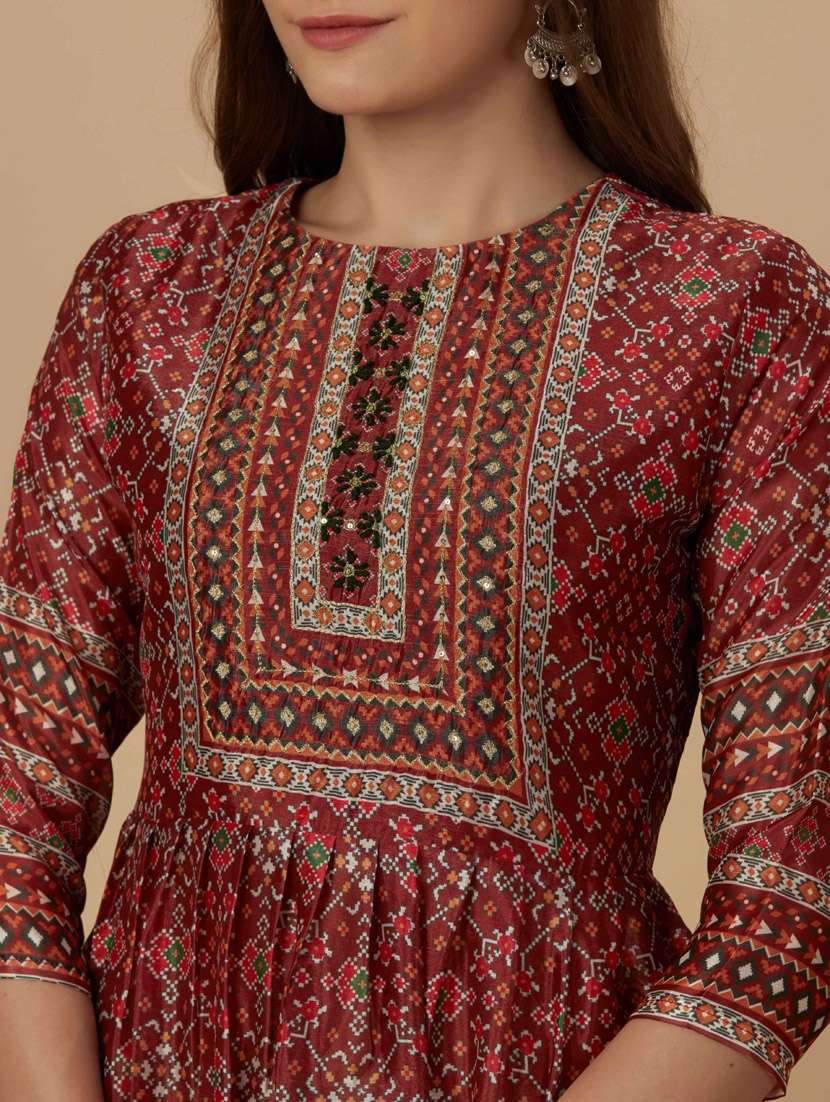 women maroon round neck flared kurti - 20413521 -  Standard Image - 4