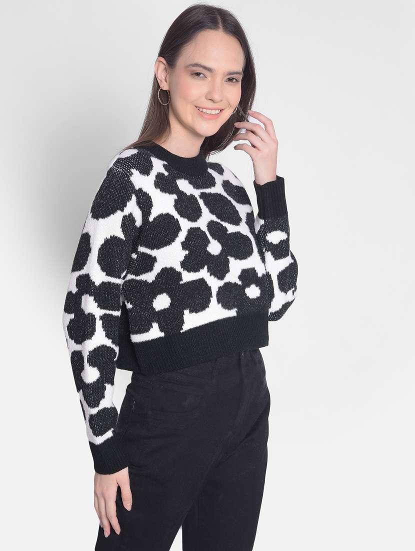 black & white self designed pullover - 20417247 -  Standard Image - 1