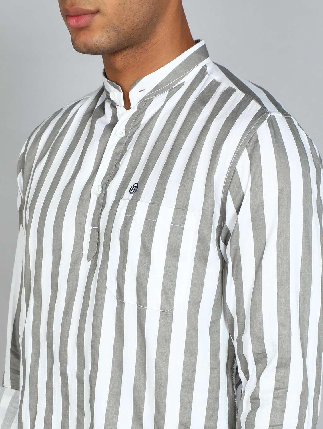 men mandarin neck striped short kurta - 20417786 -  Standard Image - 4