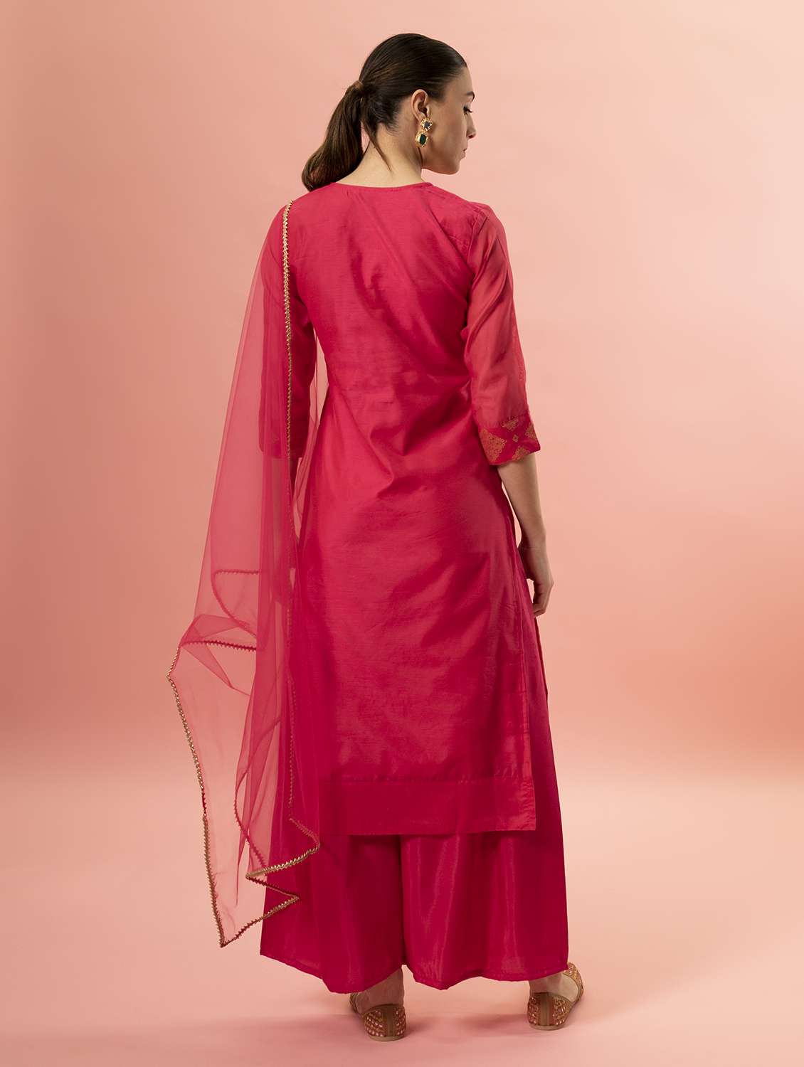 women pink notch neck kurta palazzo set with dupatta - 20420862 -  Standard Image - 4