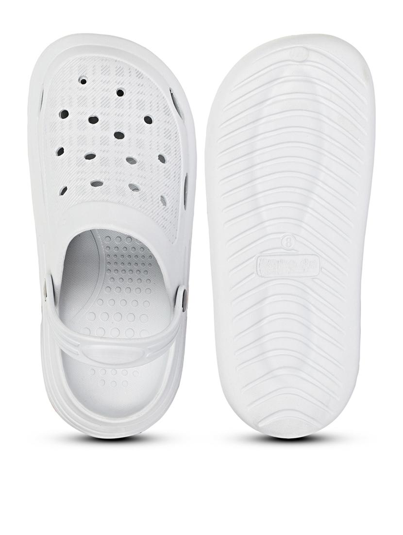 men solid off white colored clogs - 20425090 - Standard Image - 4