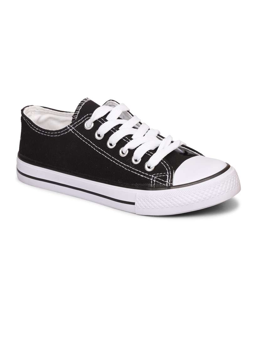 men canvas lace up sneaker