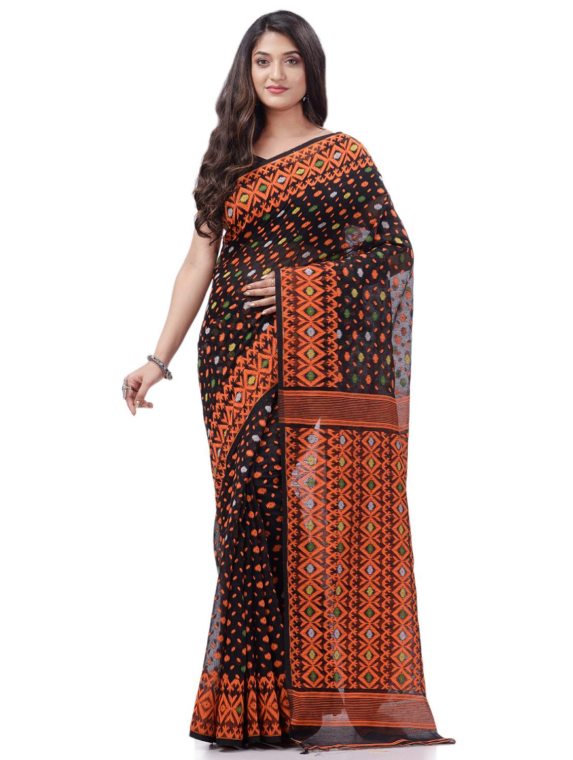 black self design handloom saree with blouse - 20427192 - Zoom Image - 0
