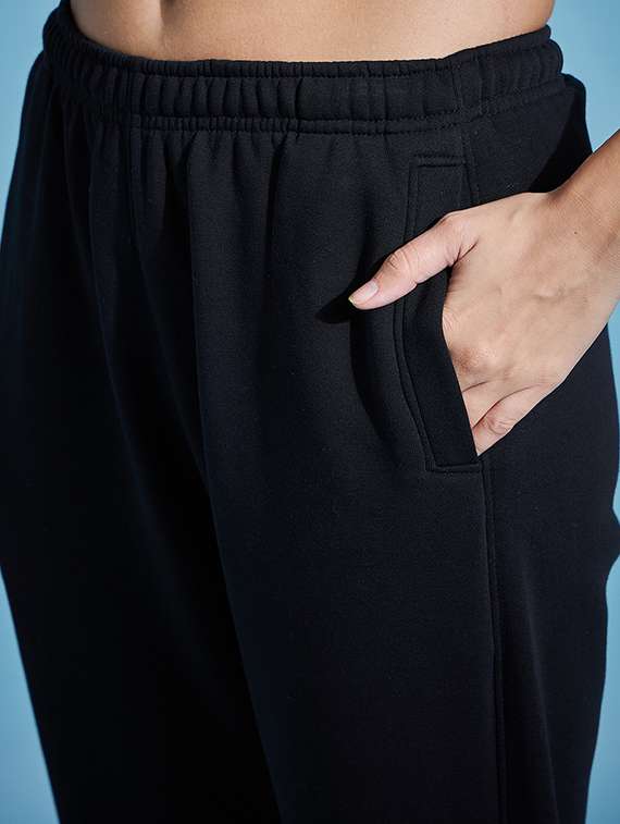 women black fleece track pant - 20429518 - Standard Image - 4