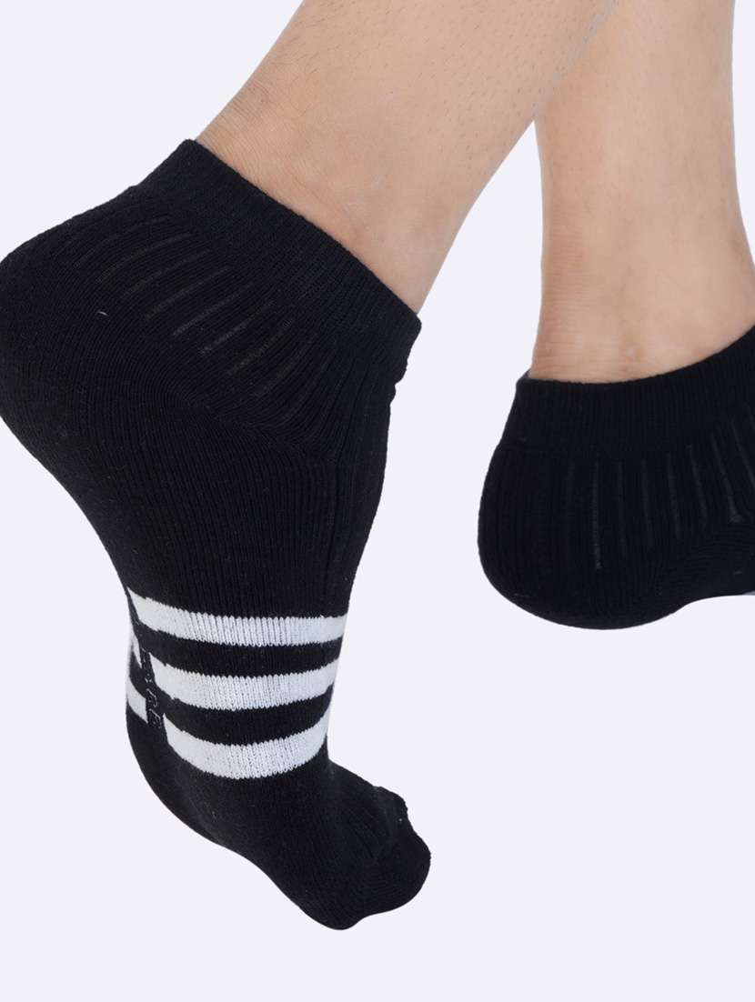 set of 2 ankle length socks - 20435619 - Standard Image - 4