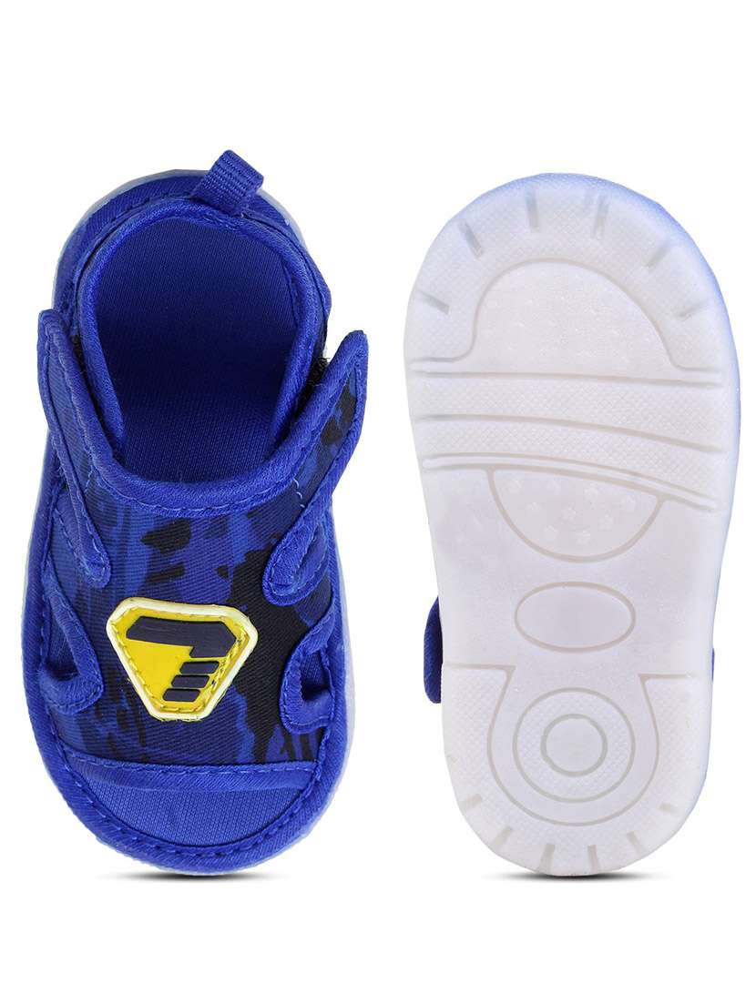 boys camouflage ankle strap floater - 20436176 - Standard Image - 1