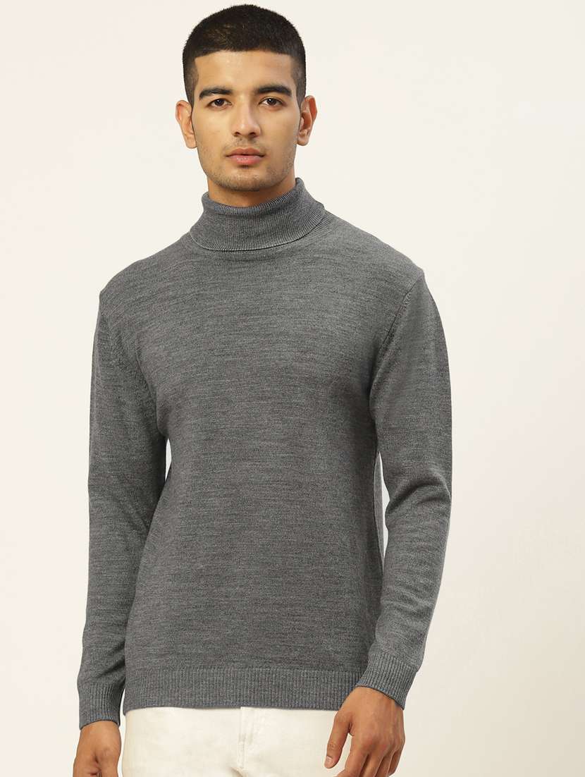 men long sleeved solid pullover