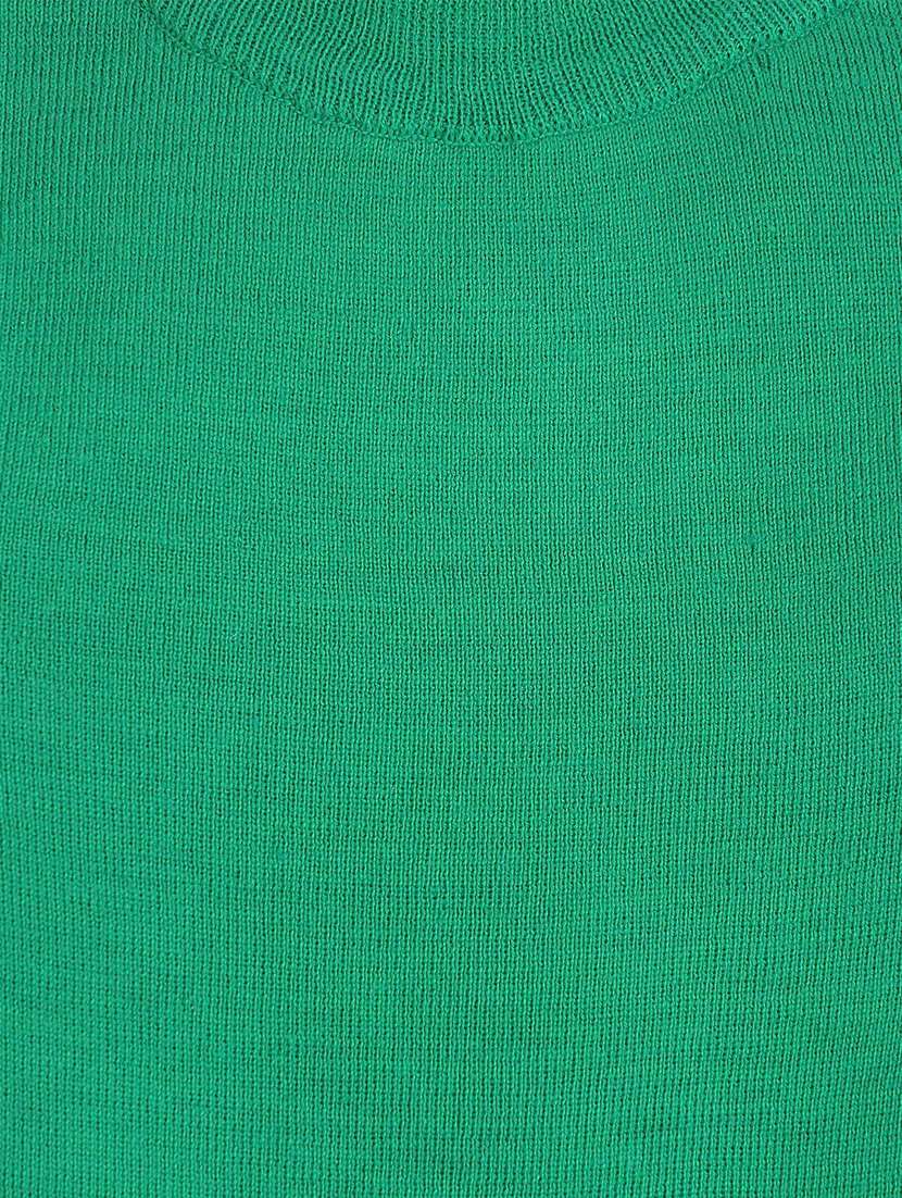 green solid long sleeves sweater - 20436567 -  Standard Image - 4