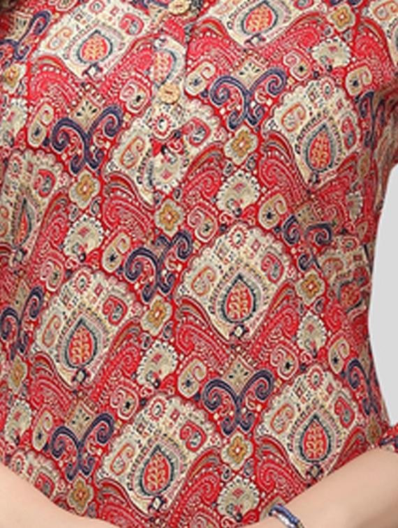 red three quarter sleeve straight kurti - 20448900 - Standard Image - 4