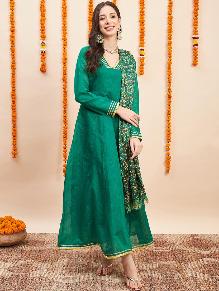 green gota work kurta dupatta set - 20467445 -  Standard Image - 1