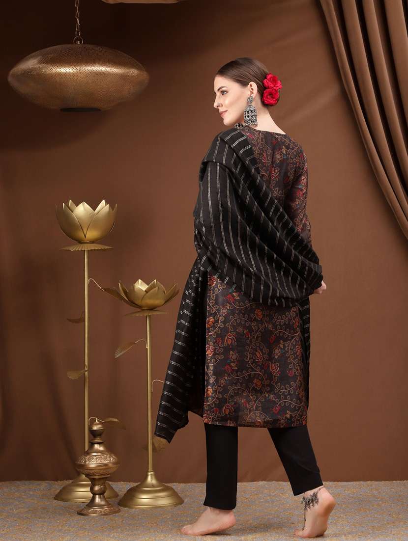black three quarter sleeve suit set - 20468622 - Standard Image - 1
