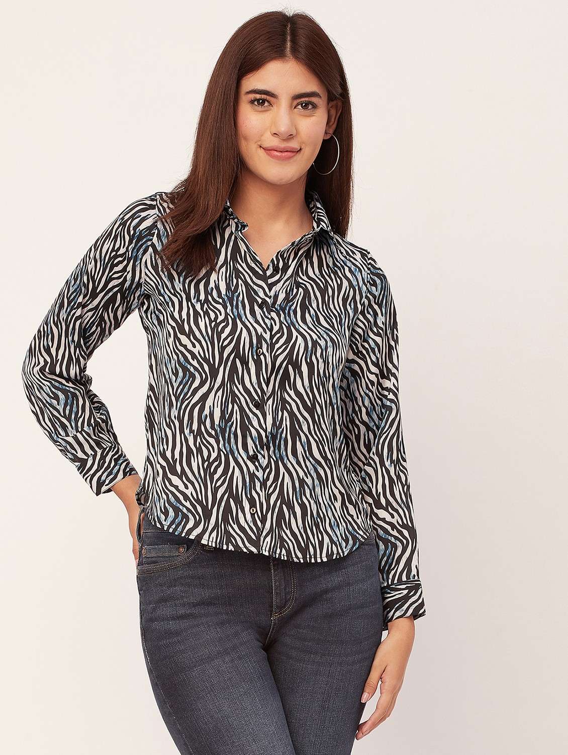 black animal print crop shirt