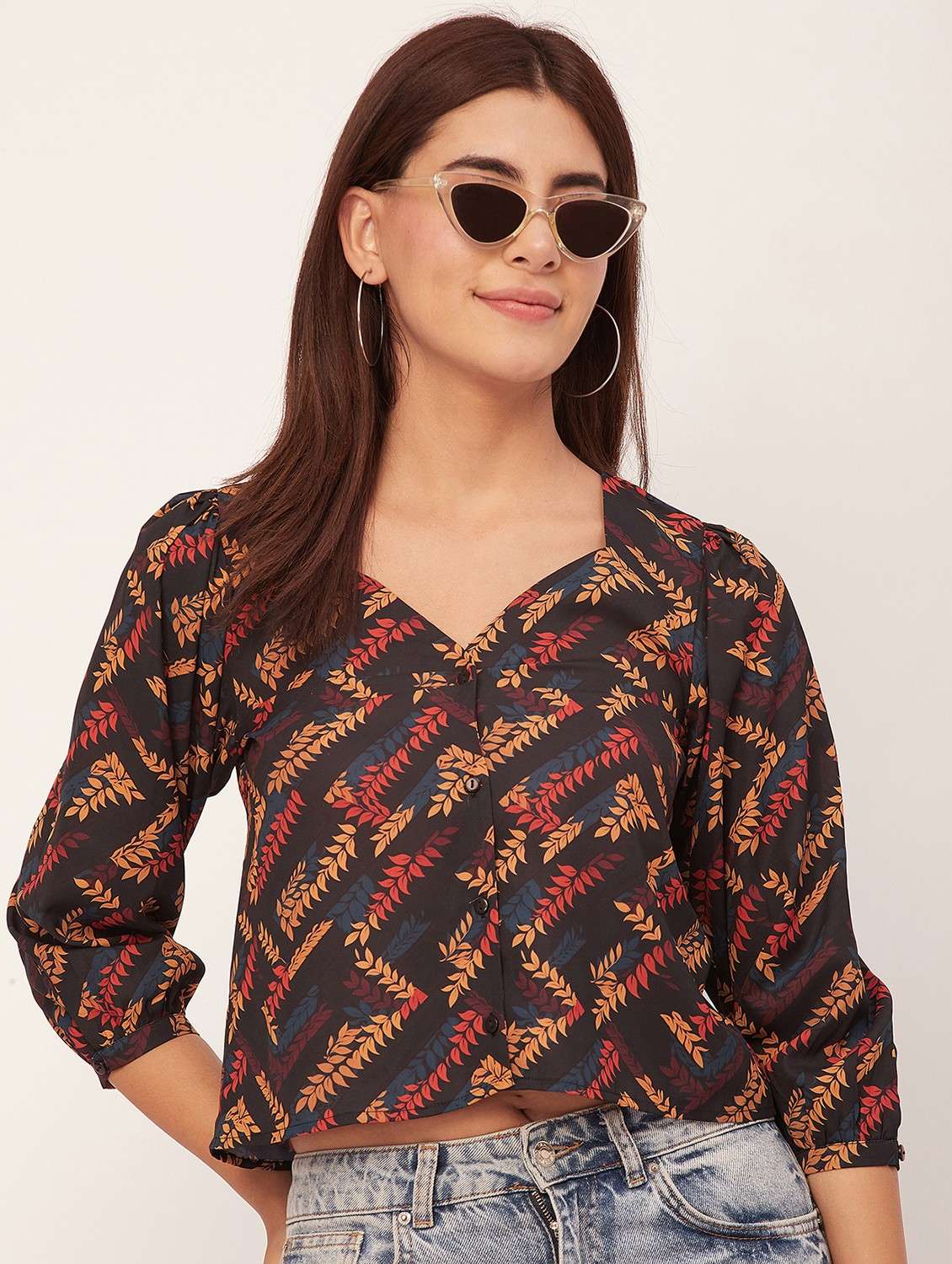 black printed crop top - 20473266 - Standard Image - 1