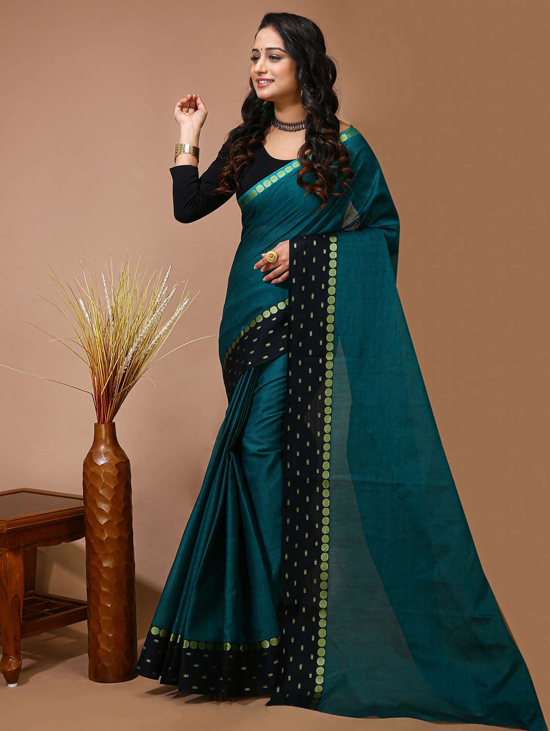women's bordered royal blue colored saree