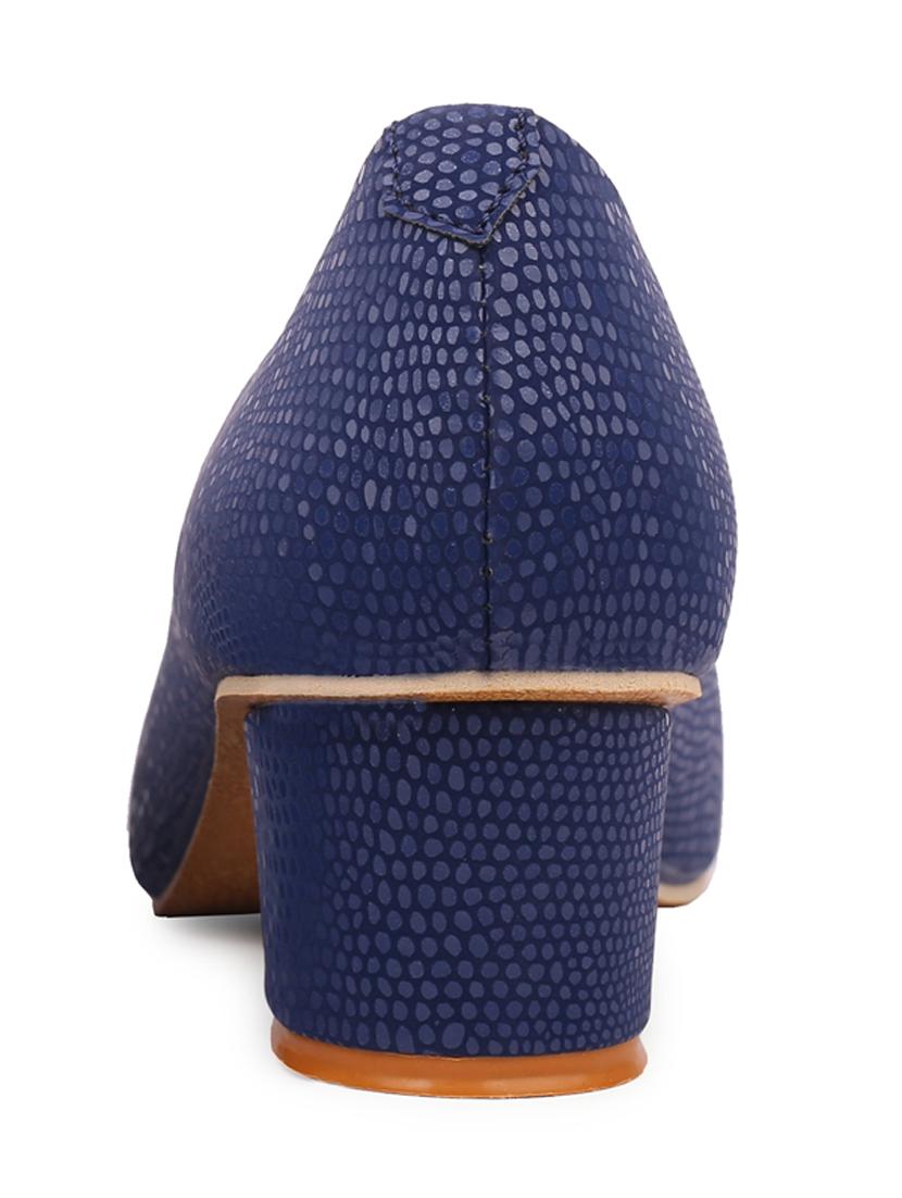 women textured navy blue slip on pump - 20477976 - Standard Image - 4