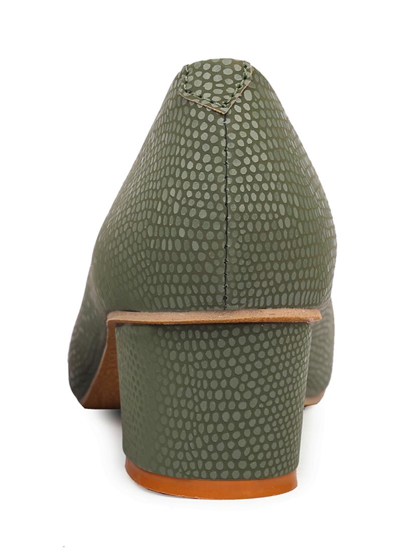 women textured olive slip on pump - 20477977 - Standard Image - 4