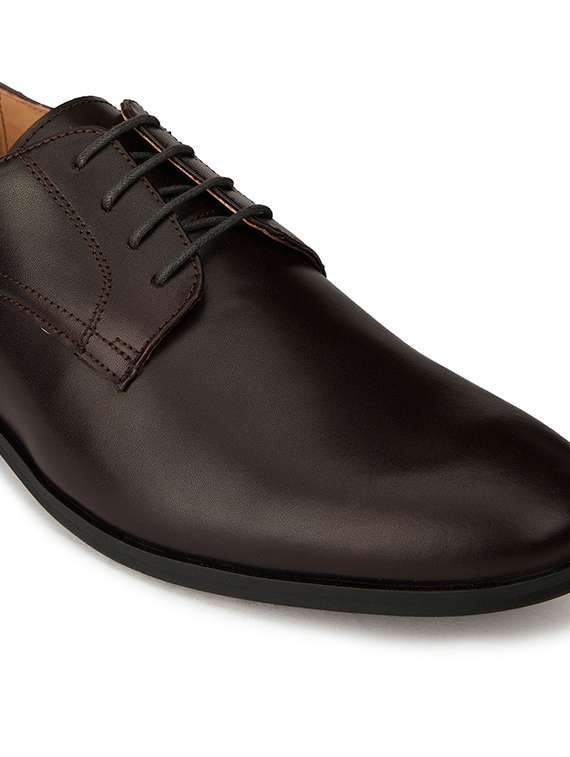 men solid coffee brown lace-up derby - 20478159 -  Standard Image - 4