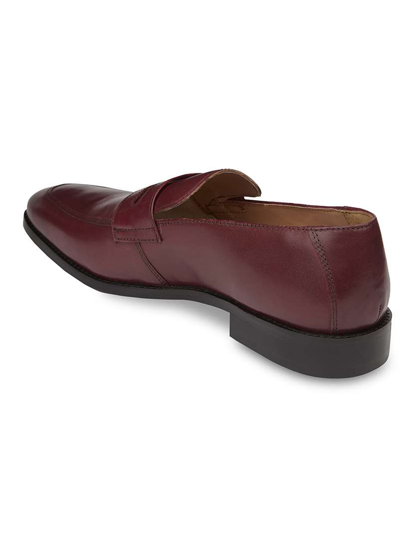 men solid burgundy slip on moccasin - 20478165 -  Standard Image - 4