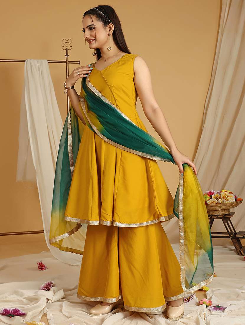 women kurta sharara set with dupatta - 20484576 -  Standard Image - 1