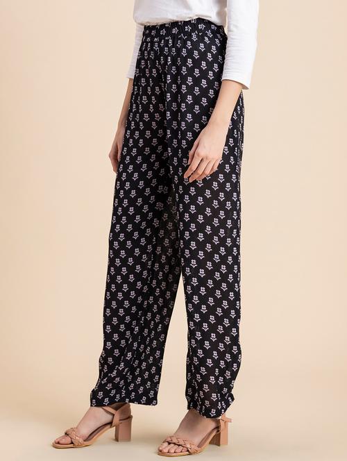 black floral straight palazzo - 20485671 -  Standard Image - 0