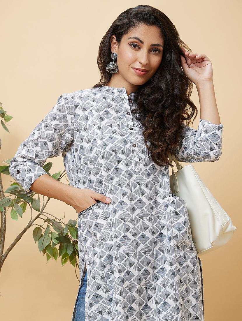 white geometric printed straight kurta - 20485846 - Standard Image - 4