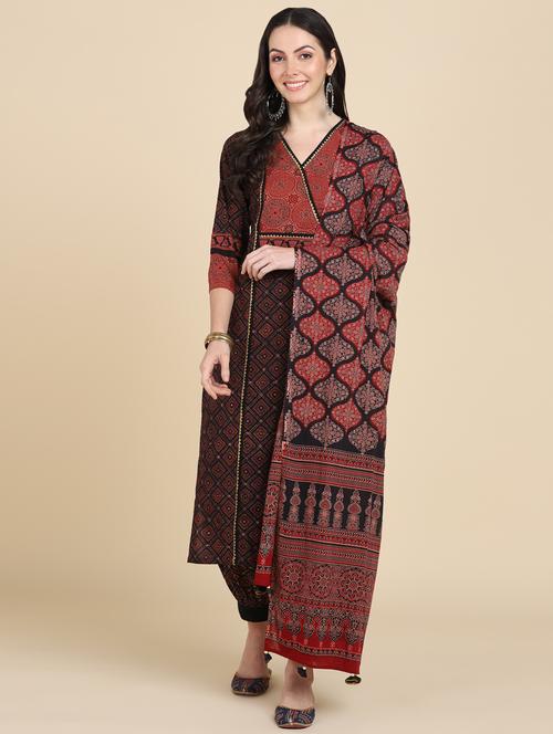 women three quarter sleeve kurta salwar with dupatta set - 20486112 -  Standard Image - 0
