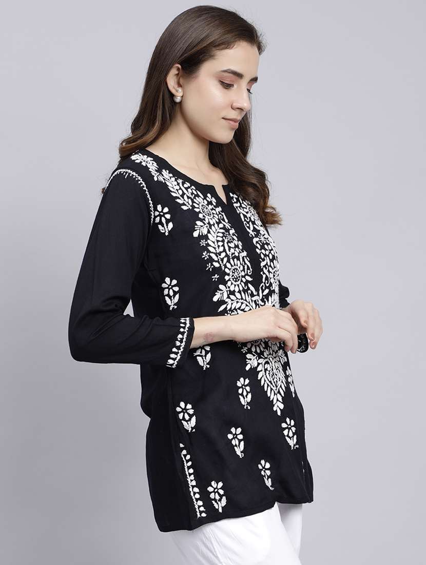 women notch neck chikankari kurti - 20486733 -  Standard Image - 1