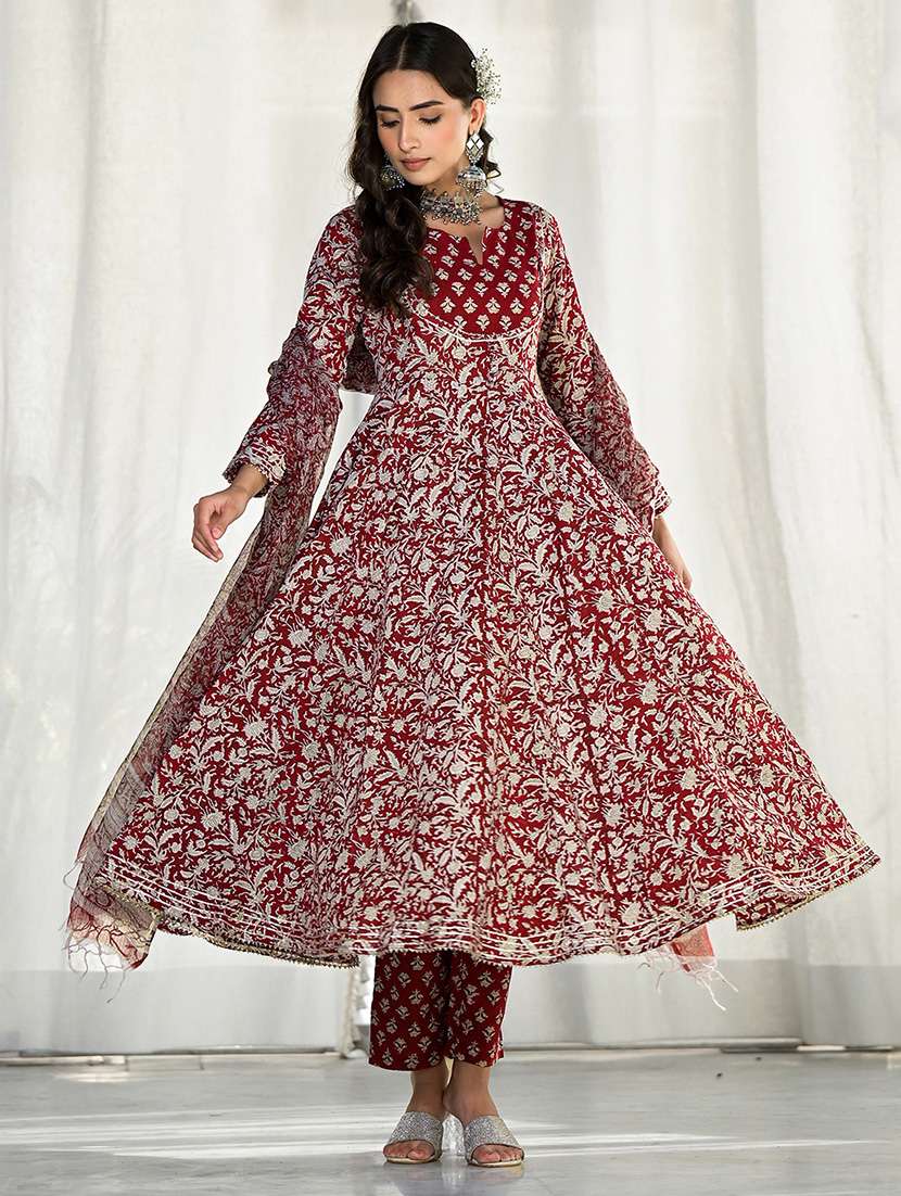 women maroon long sleeve kurta pant with dupatta set - 20490925 - Standard Image - 1