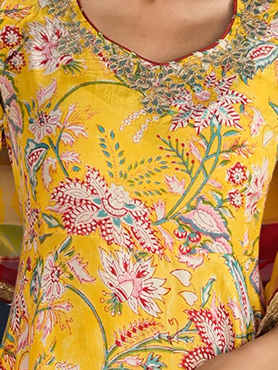 women yellow long sleeve kurta pant with dupatta set - 20490928 - Standard Image - 4